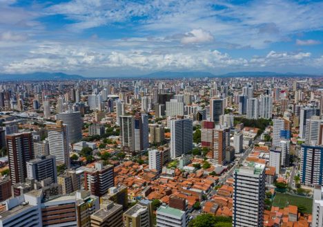 imagem de cima de fortaleza e edson queiroz